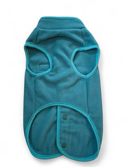Fleecetrui met knoopjes voor je puppy
