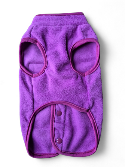 Fleecetrui met knoopjes voor je puppy