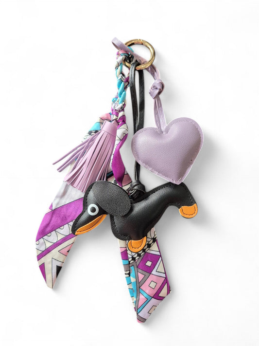 Teckel bag charm black, tan & purple