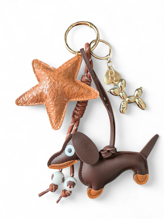 Teckel bag charm chocotan star