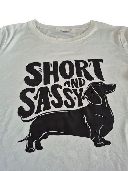 Dames t-shirt 'Short and Sassy'