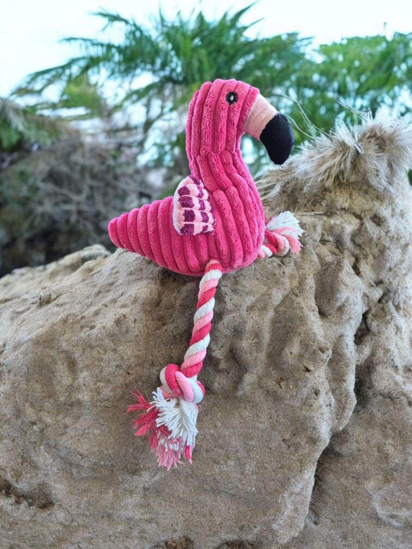 Flamingo hondenknuffel met squeaker (piep)