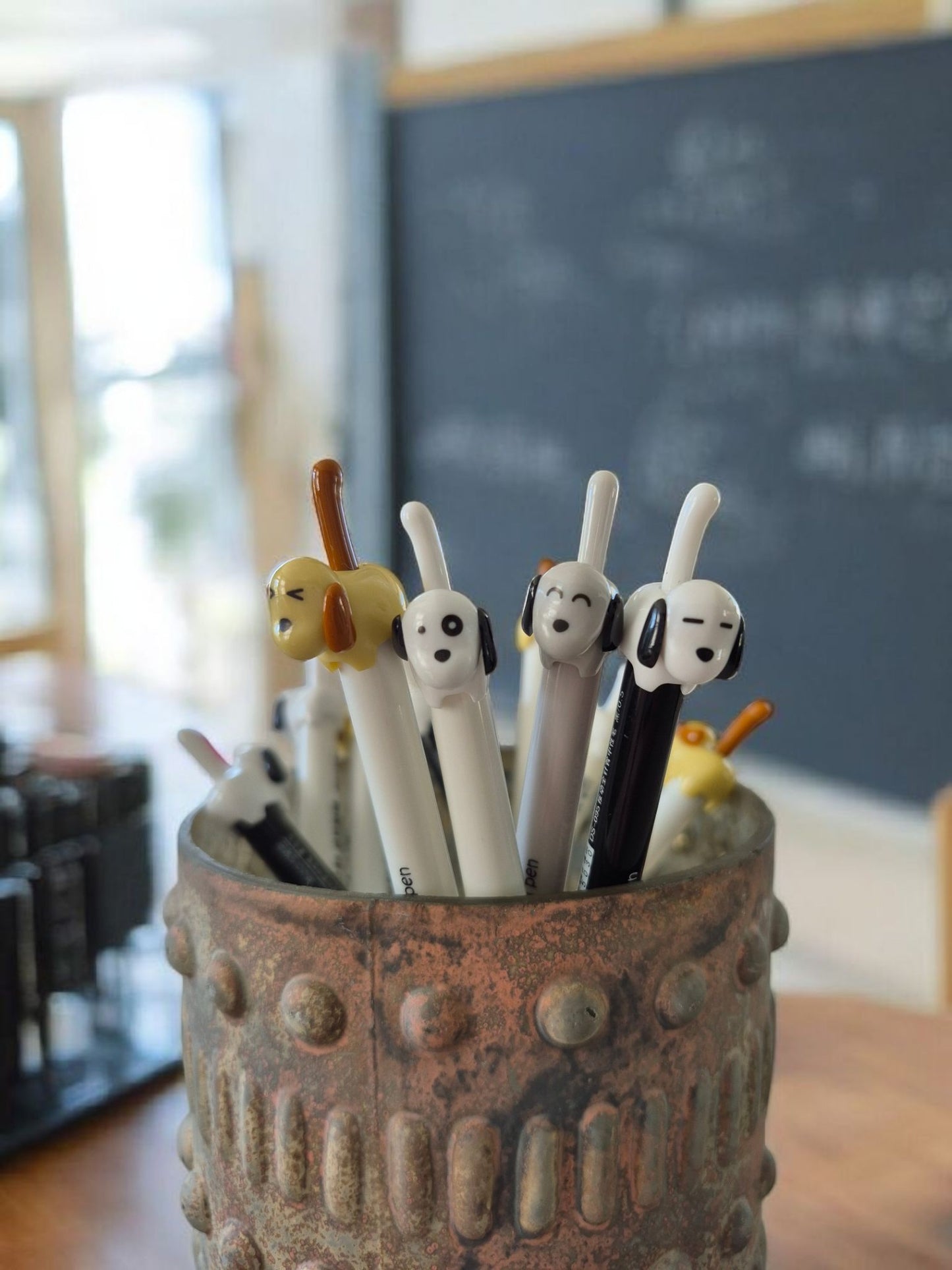 Kawaii teckelpennen met indrukbaar staartje