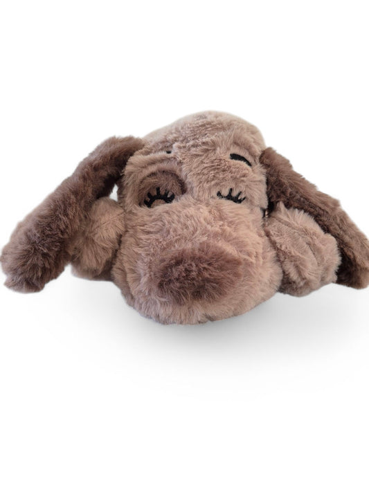 Rustgevende hondenknuffel met 'hartslag'