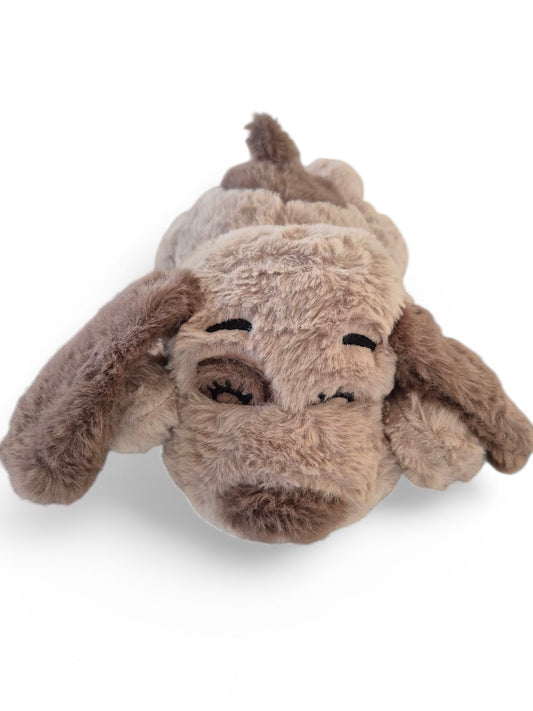 Rustgevende hondenknuffel met 'hartslag'