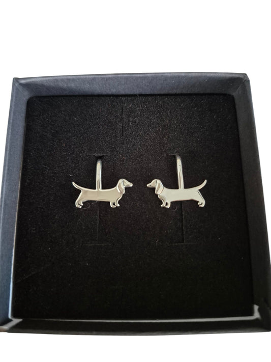 Zilveren teckel oorhangers met cadeauzakje